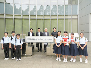最後にスポーツ科学センター前で記念撮影